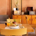 Rustic Charm In דירה *
