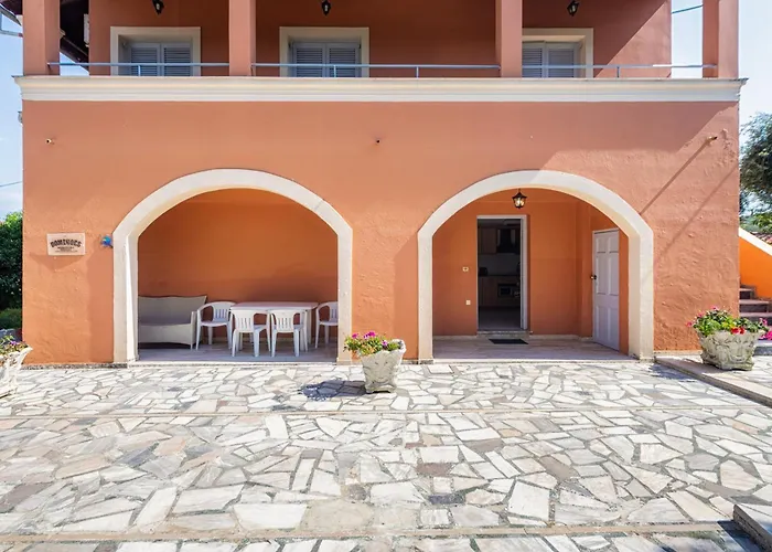 Appartement Rustic Charm In Ýpsos