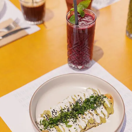 Apartament Rustic Charm In *