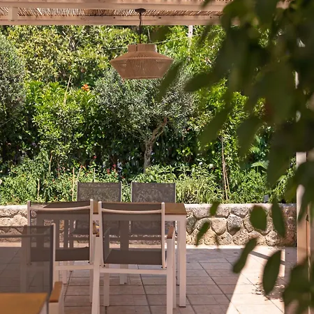 Apartament Rustic Charm In *